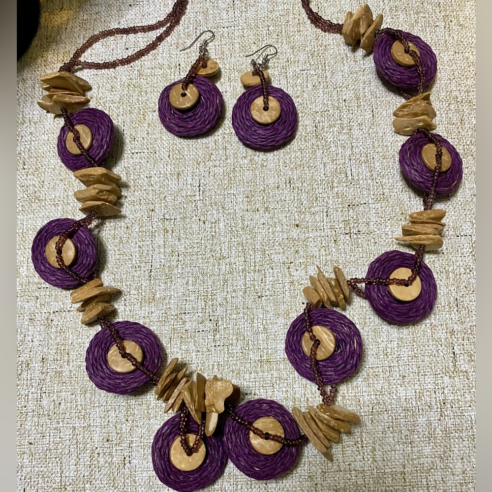 🌺Wood and palm necklace & earrings, new without tag,excellent condition🌺#MADE